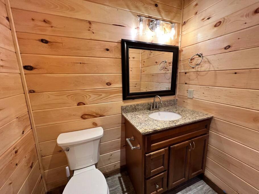 * * 4 Master Bedrooms, Views, Theater, Arcade, Evc Gatlinburg Eksteriør bilde